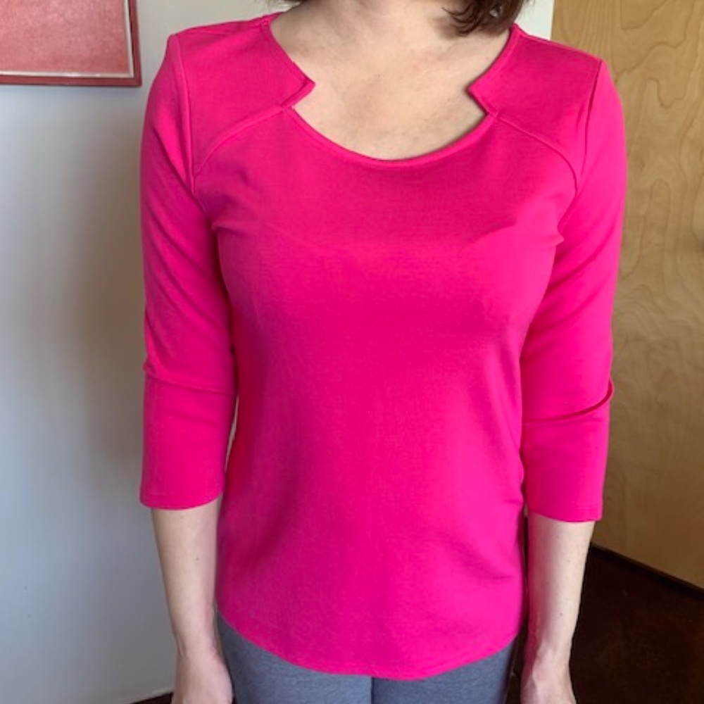 Halogen Bright Pink Top, 3/4 length sleeve with Spandex, cutout neckline. Small
